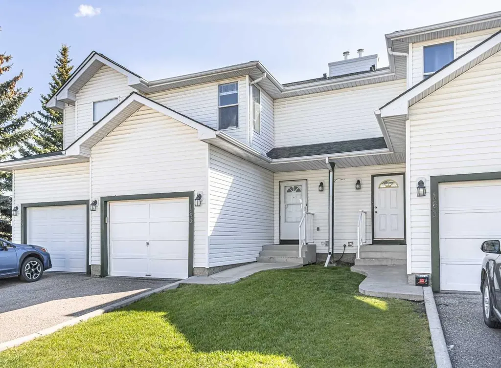 165 Sandpiper Lane NW Calgary AB T3K4L7