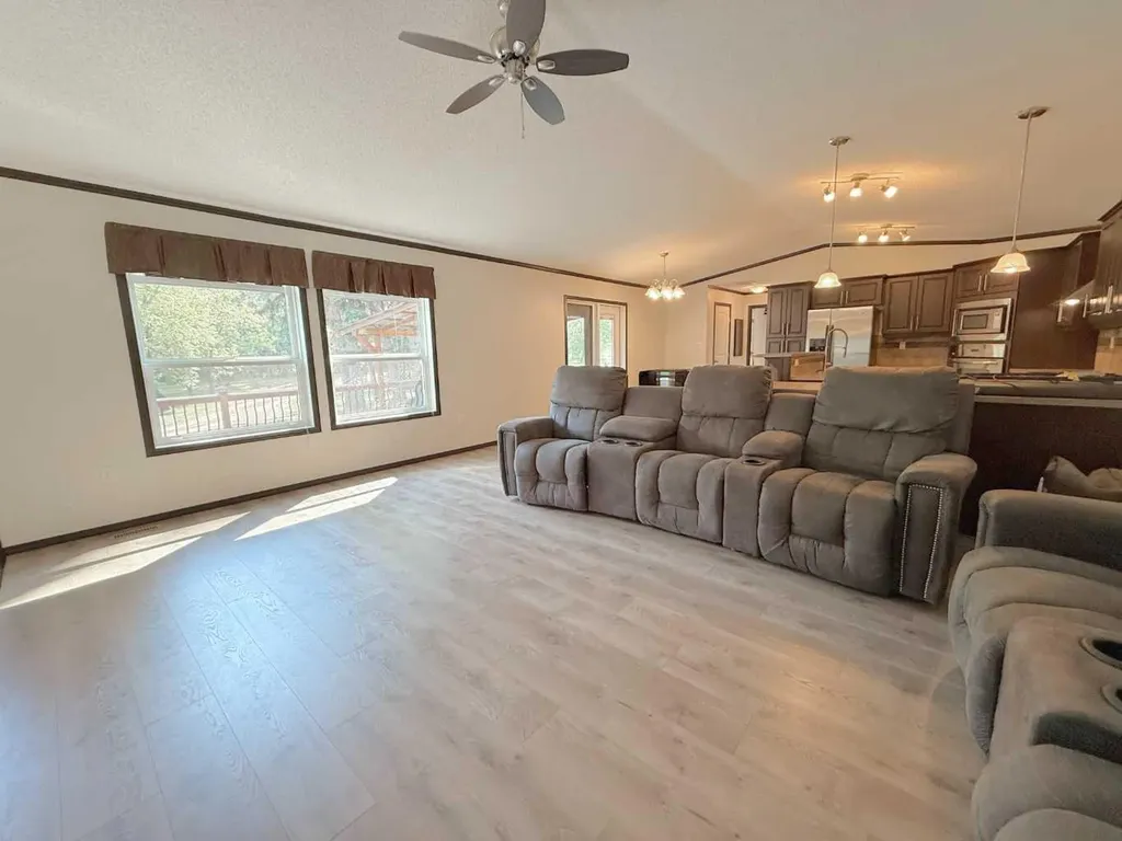 670051A Highway 813 Rural Athabasca County AB T9S 2A6