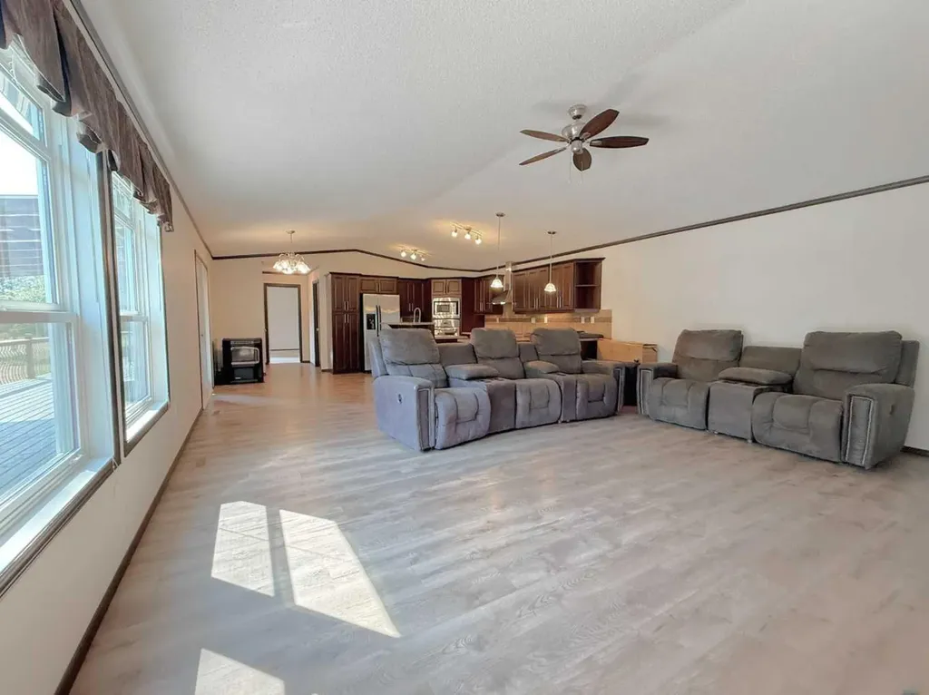670051A Highway 813 Rural Athabasca County AB T9S 2A6