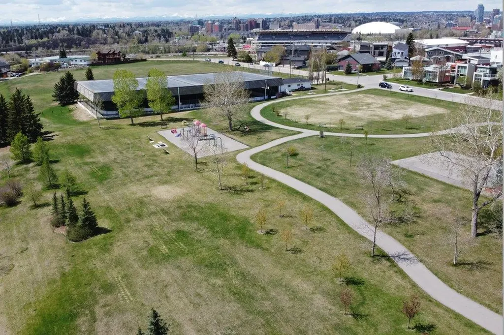 1808 Salisbury Street SE Calgary AB T2G4K1