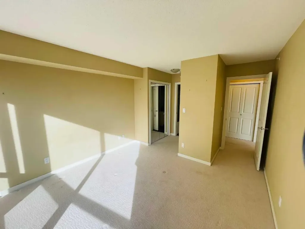 1078 6 Avenue SW Calgary AB T2P5N6