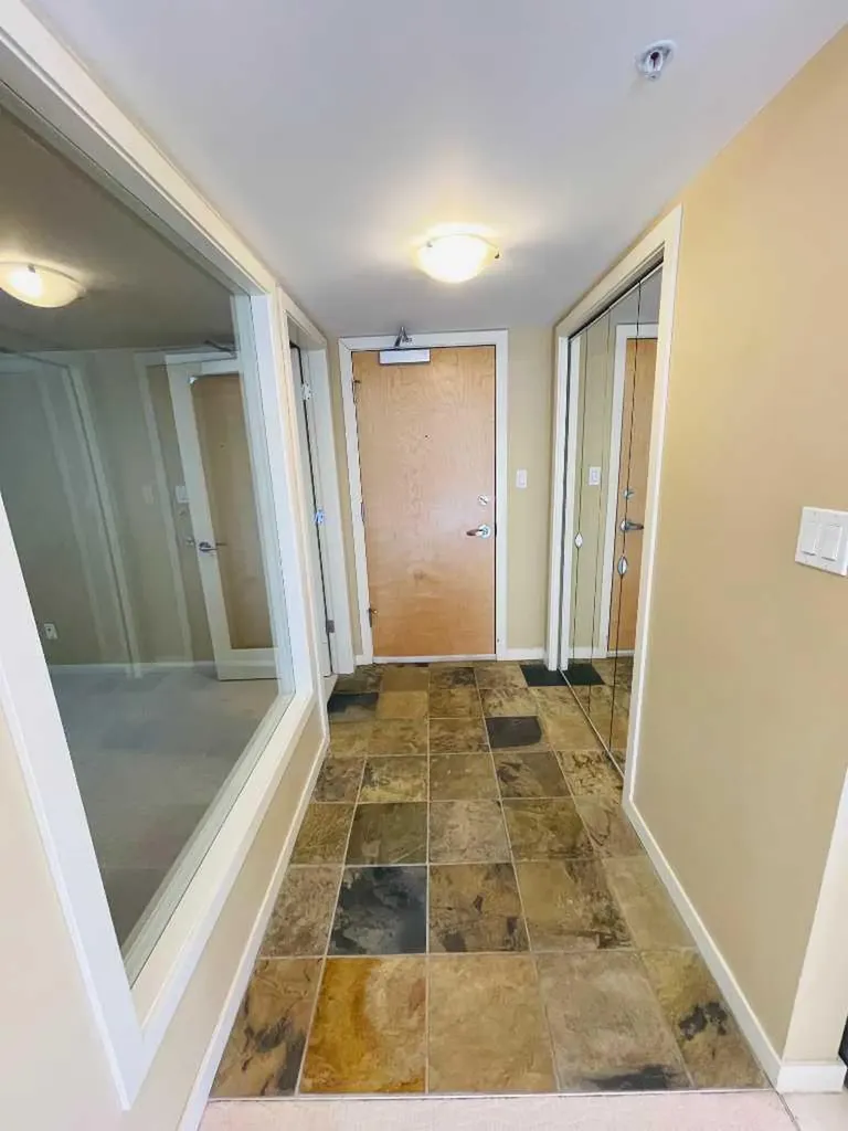 1078 6 Avenue SW Calgary AB T2P5N6