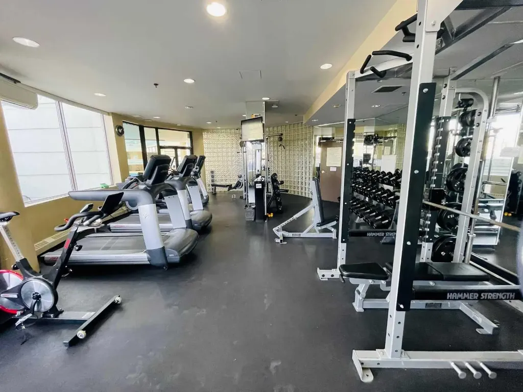 1078 6 Avenue SW Calgary AB T2P5N6