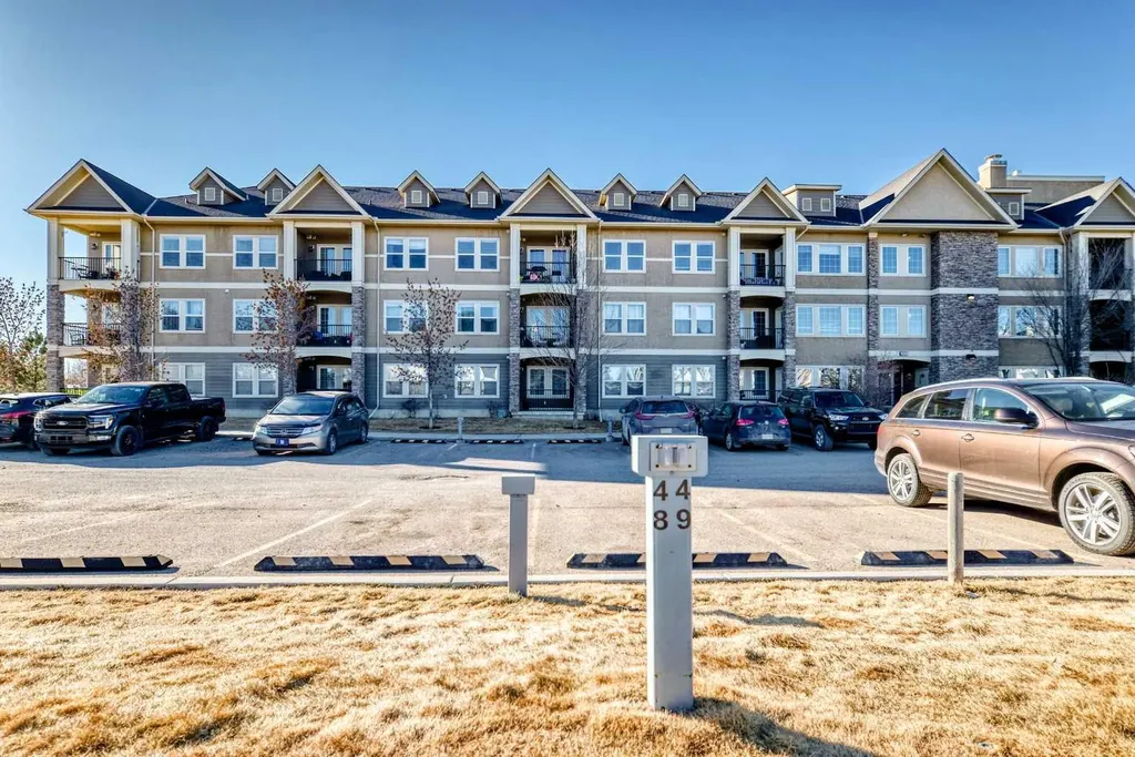 100 Cranfield Common SE Calgary AB T3M 1S1