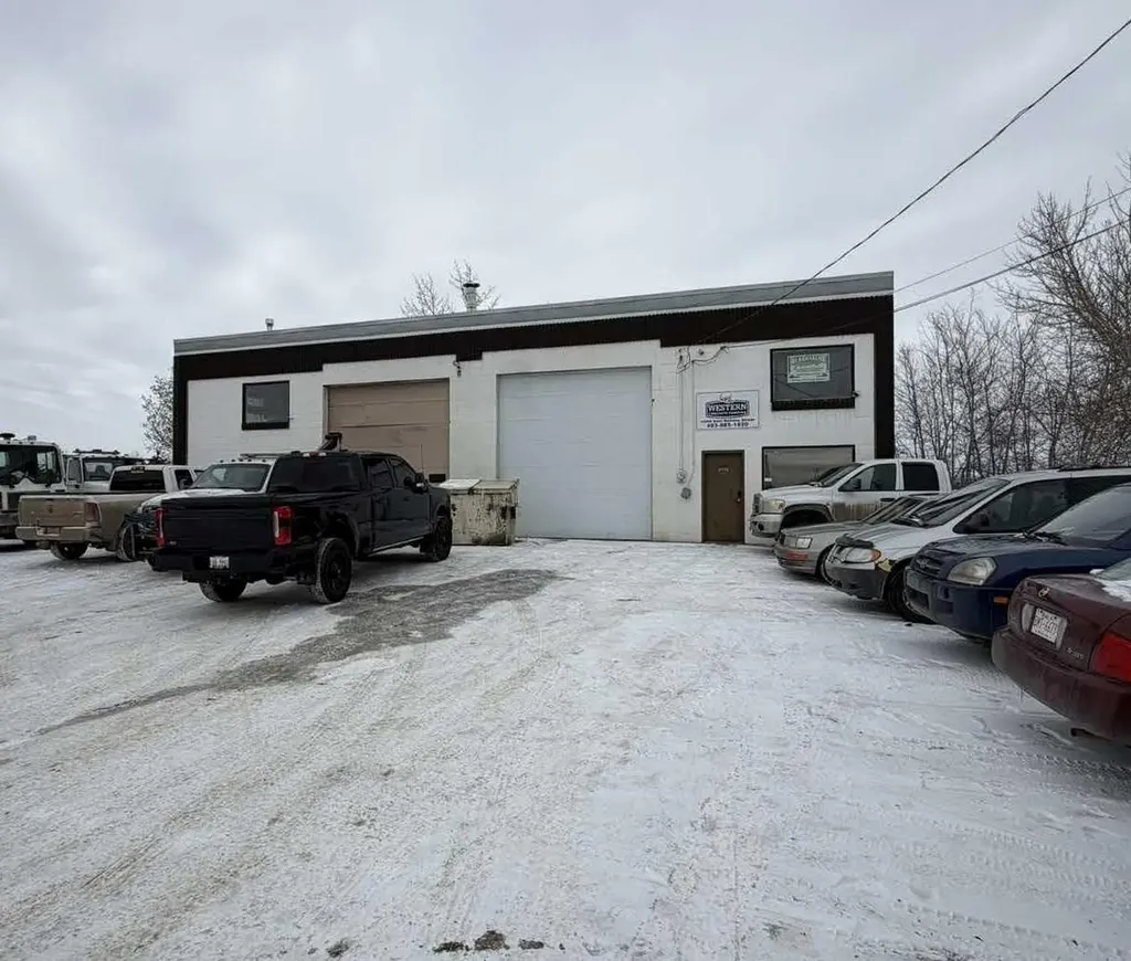 4606 East Railway Street Blackfalds AB T0M 0J0