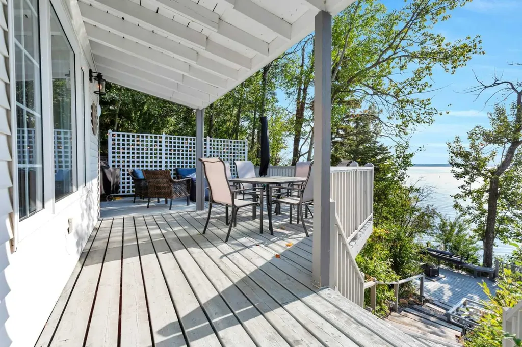 79 Birchcliff Road Birchcliff AB T4S 1R6
