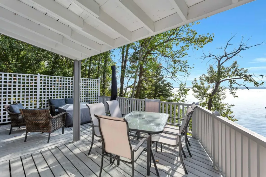 79 Birchcliff Road Birchcliff AB T4S 1R6