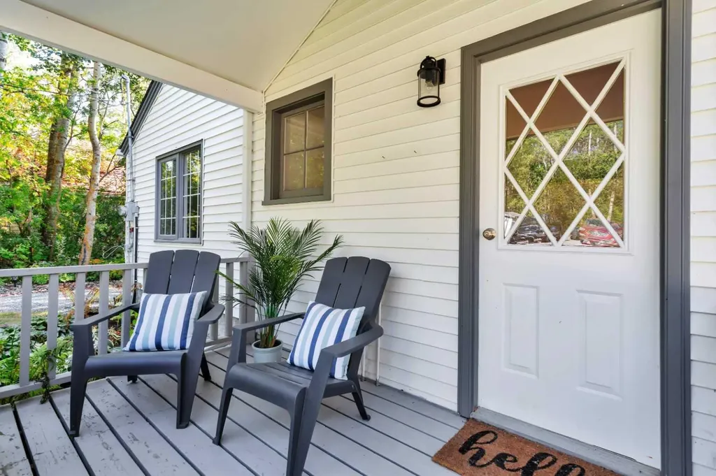 79 Birchcliff Road Birchcliff AB T4S 1R6