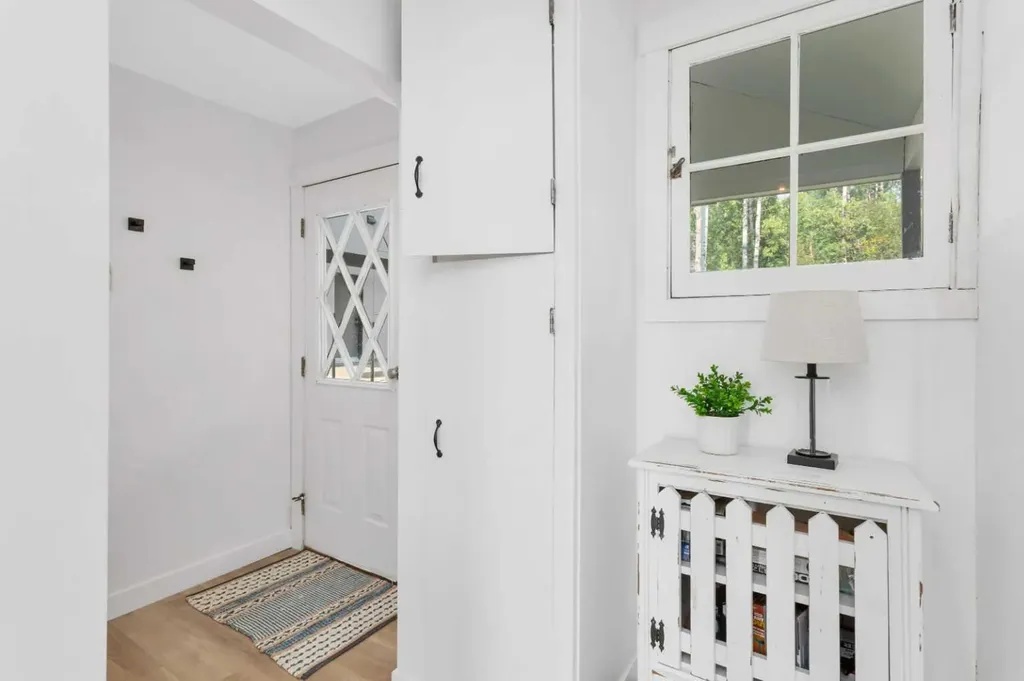 79 Birchcliff Road Birchcliff AB T4S 1R6
