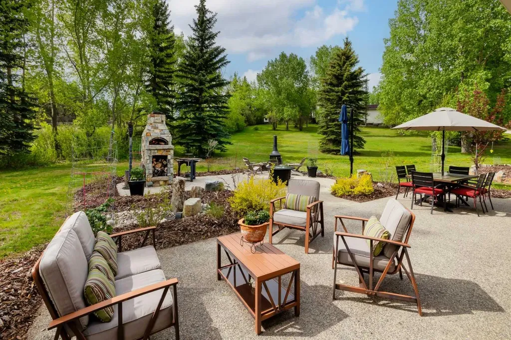 84 Eagle Butte Ranch Rural Rocky View County AB T3Z 1K3