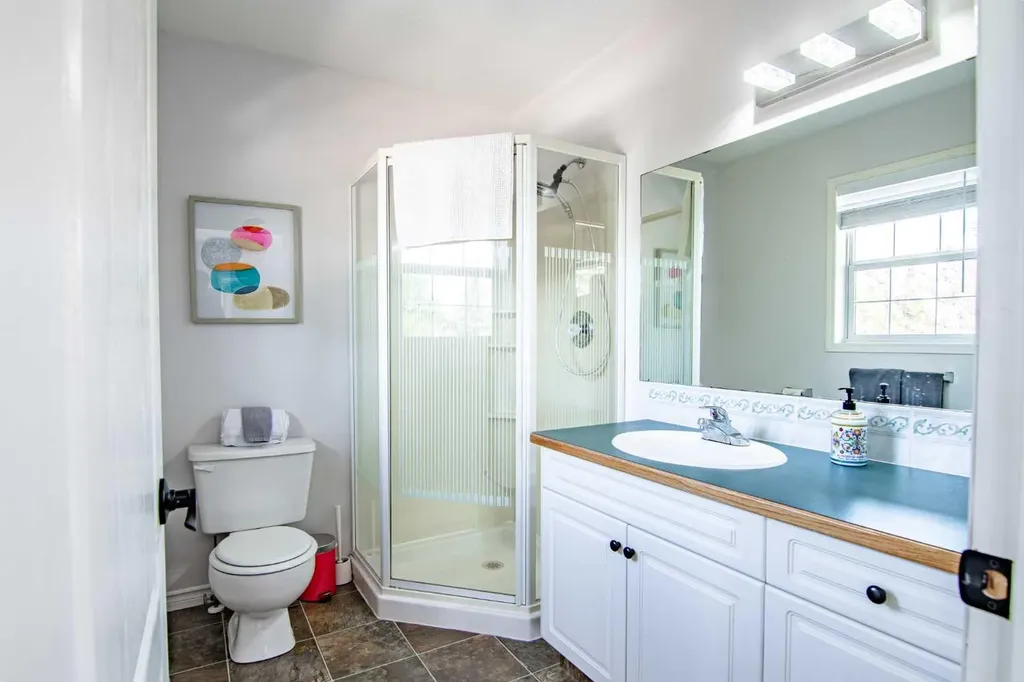 5008 41 Street Sylvan Lake AB T4S1B9