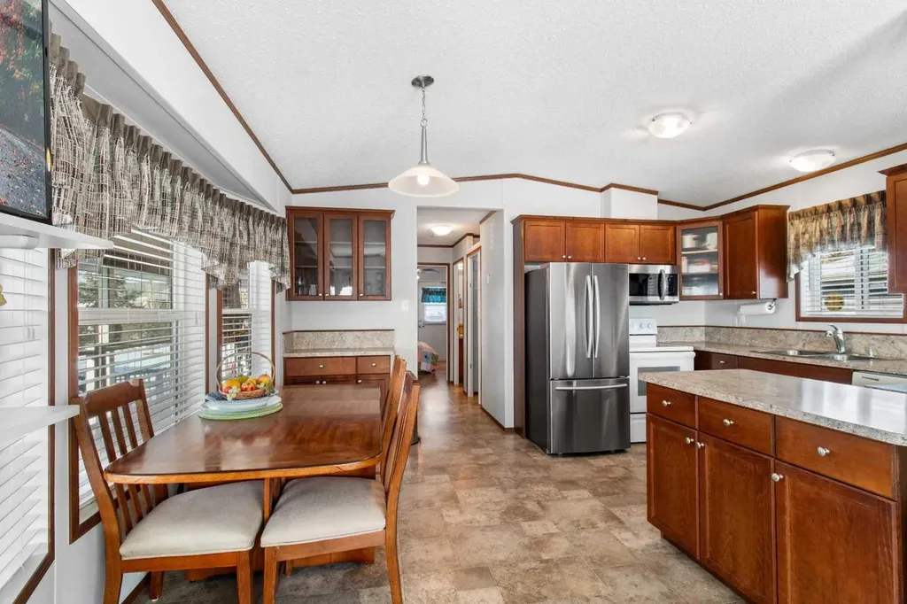 192A 10046 Township Road 422 Rural Ponoka County AB T0C 2J0