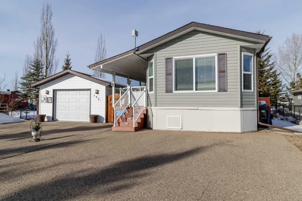 192A 10046 Township Road 422 Rural Ponoka County AB T0C 2J0