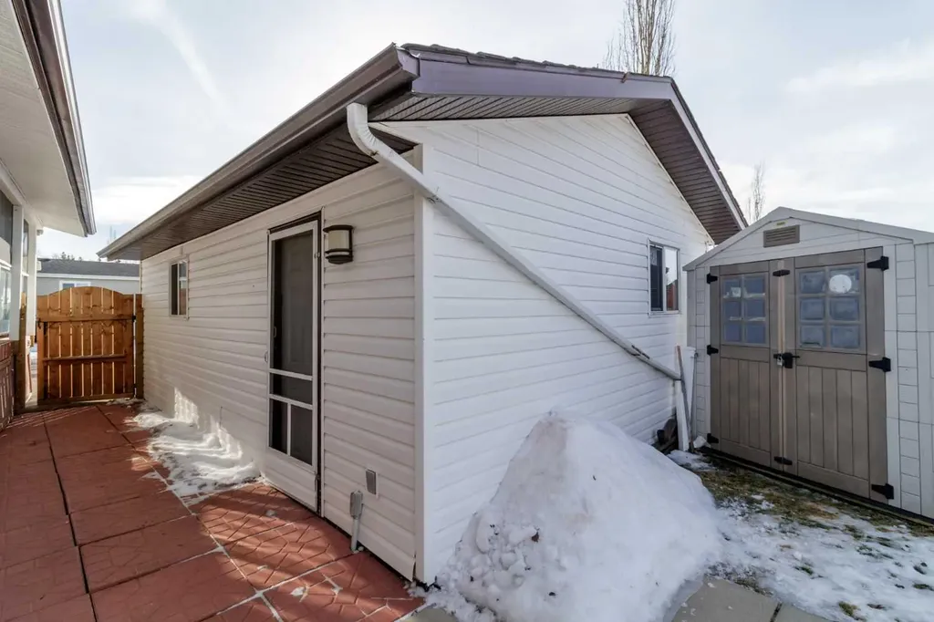 192A 10046 Township Road 422 Rural Ponoka County AB T0C 2J0