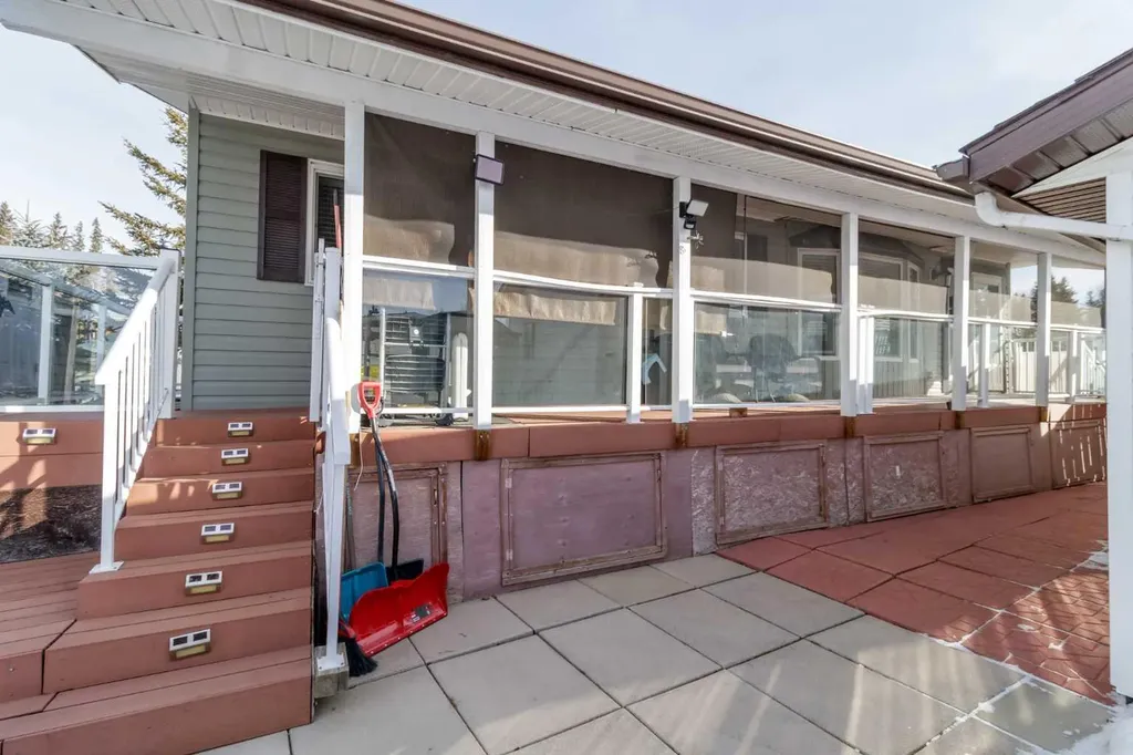 192A 10046 Township Road 422 Rural Ponoka County AB T0C 2J0
