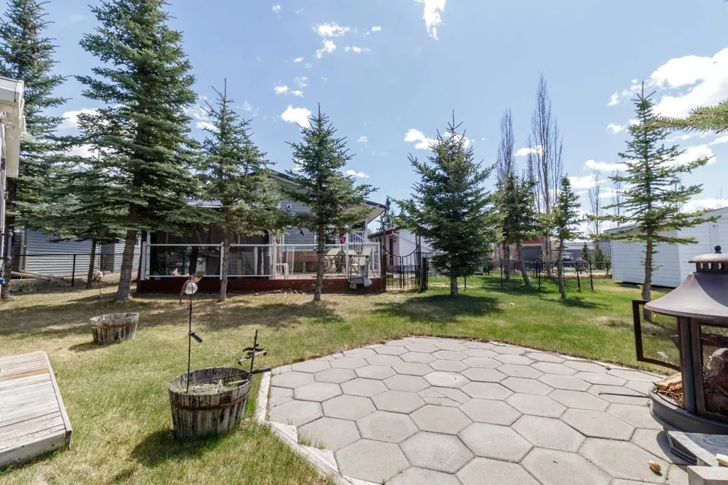192A 10046 Township Road 422 Rural Ponoka County AB T0C 2J0