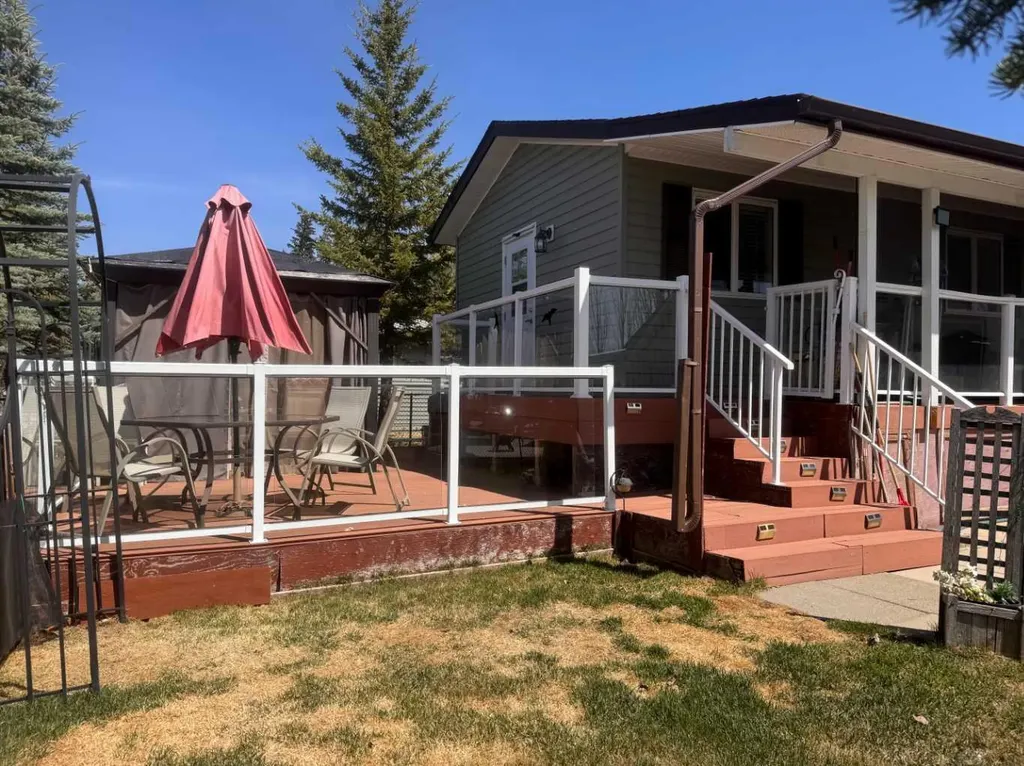 192A 10046 Township Road 422 Rural Ponoka County AB T0C 2J0