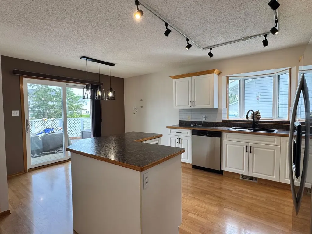 11608 106 Avenue Fairview AB T0H 1L0