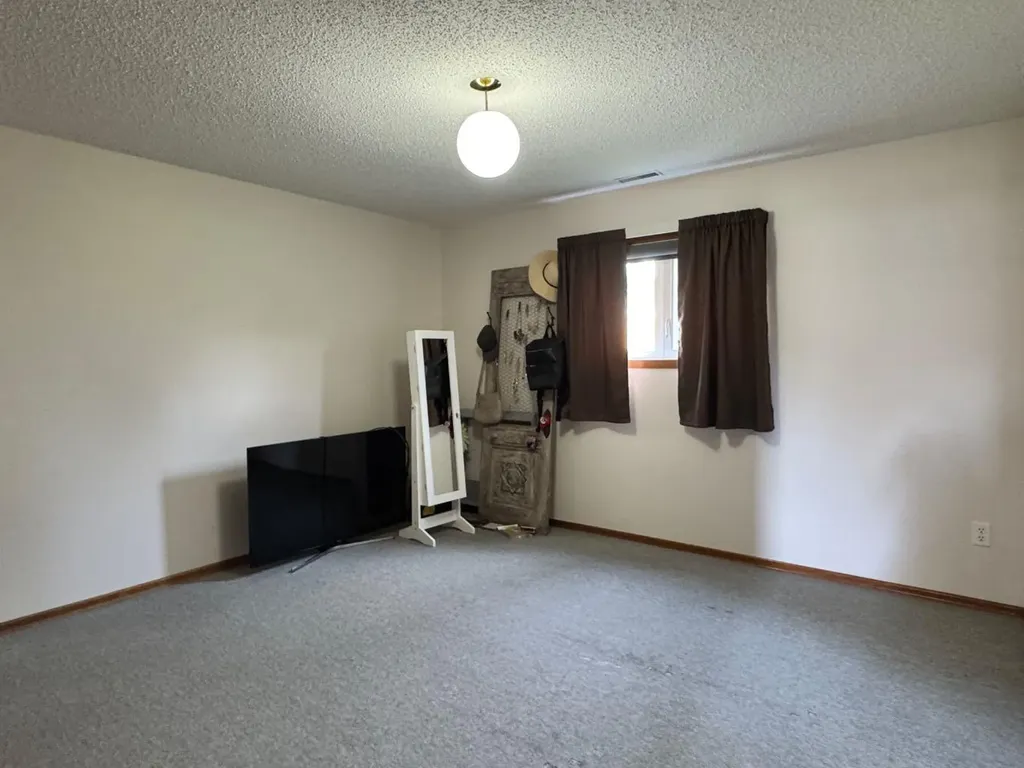 11608 106 Avenue Fairview AB T0H 1L0