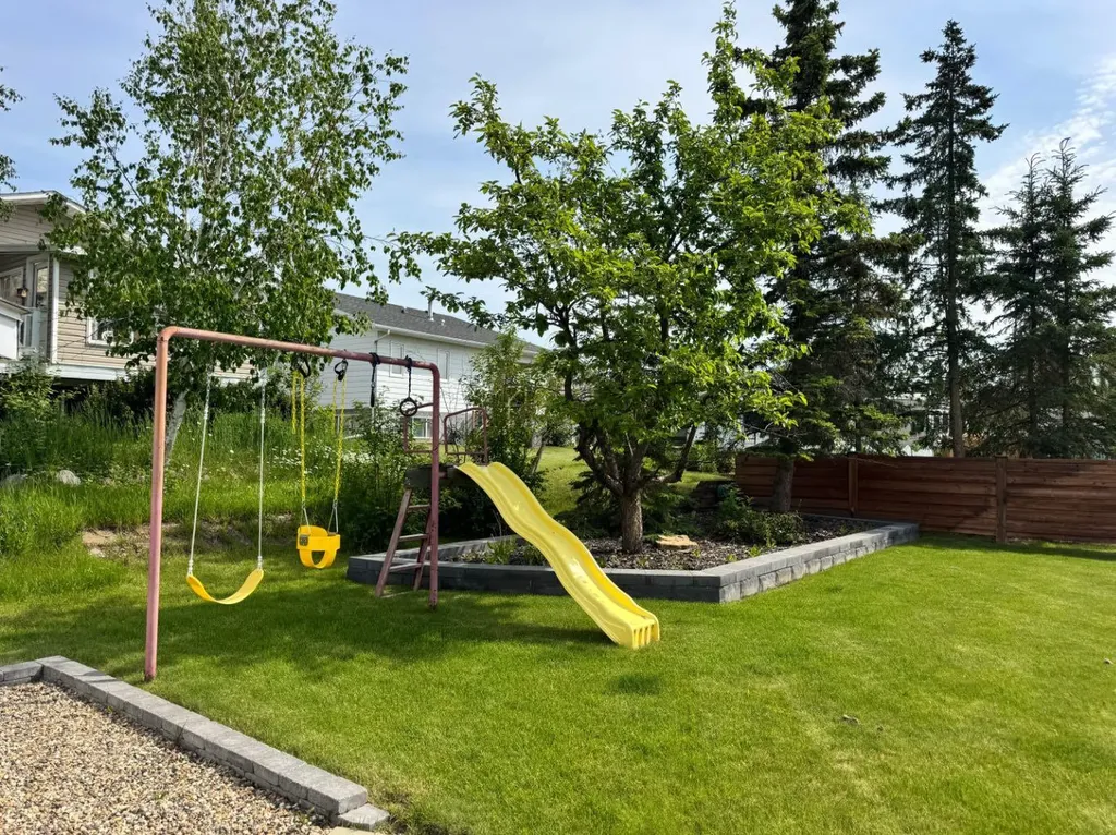 11608 106 Avenue Fairview AB T0H 1L0