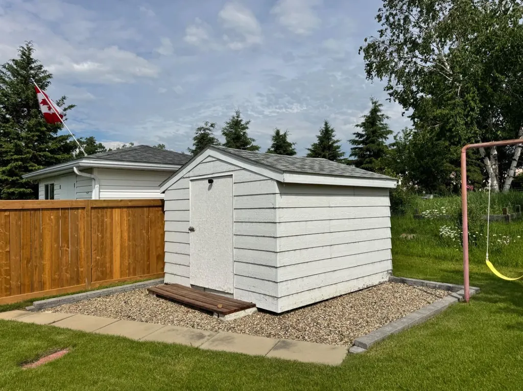 11608 106 Avenue Fairview AB T0H 1L0