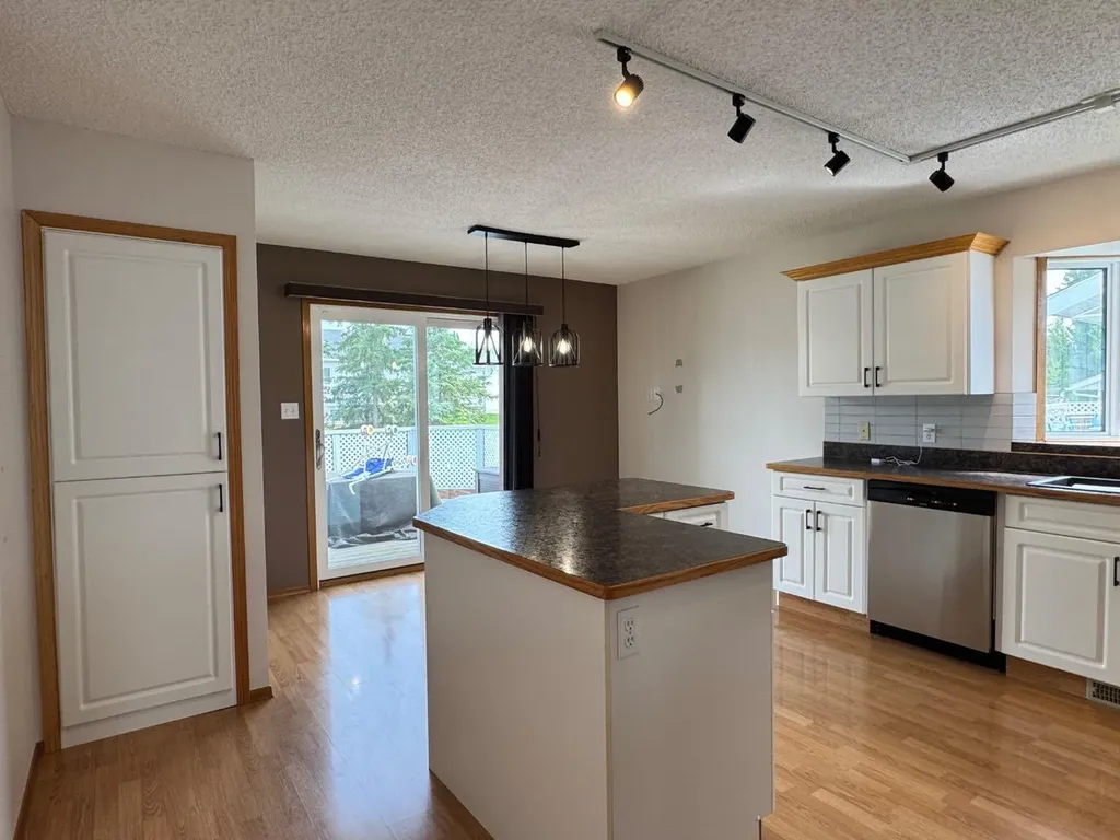 11608 106 Avenue Fairview AB T0H 1L0