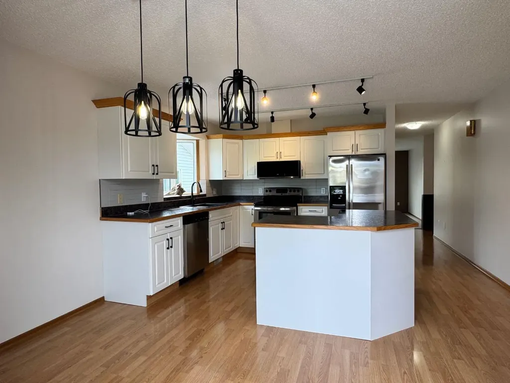 11608 106 Avenue Fairview AB T0H 1L0