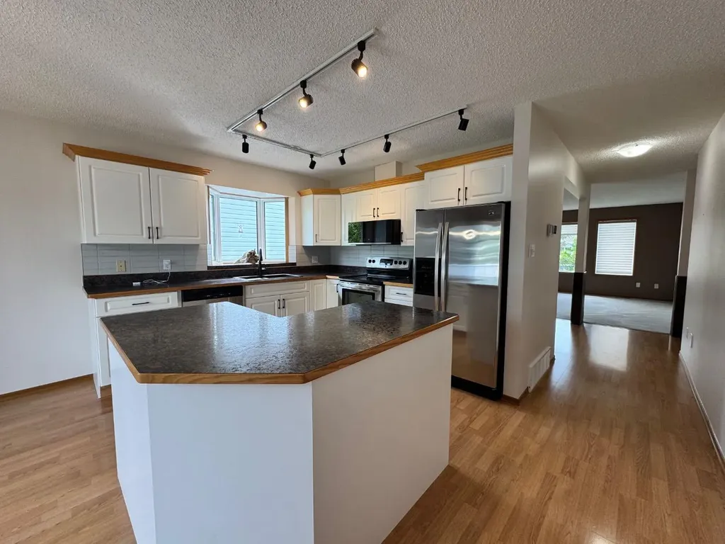 11608 106 Avenue Fairview AB T0H 1L0