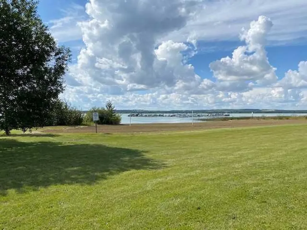 202A 10046 Township Road Rural Ponoka County AB T0C 2J0