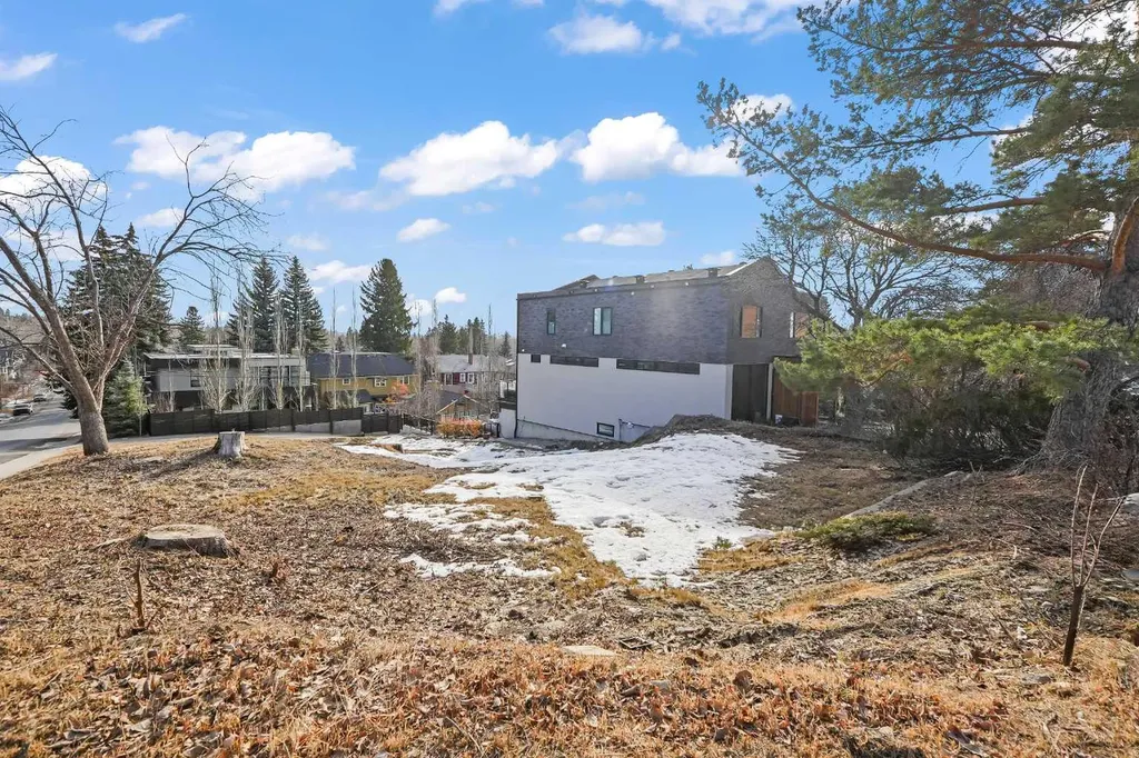 3802 8a Street SW Calgary AB T2T 3B5