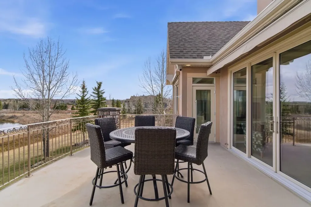 320 Clearwater Cove Rural Rocky View County AB T3Z 3T8