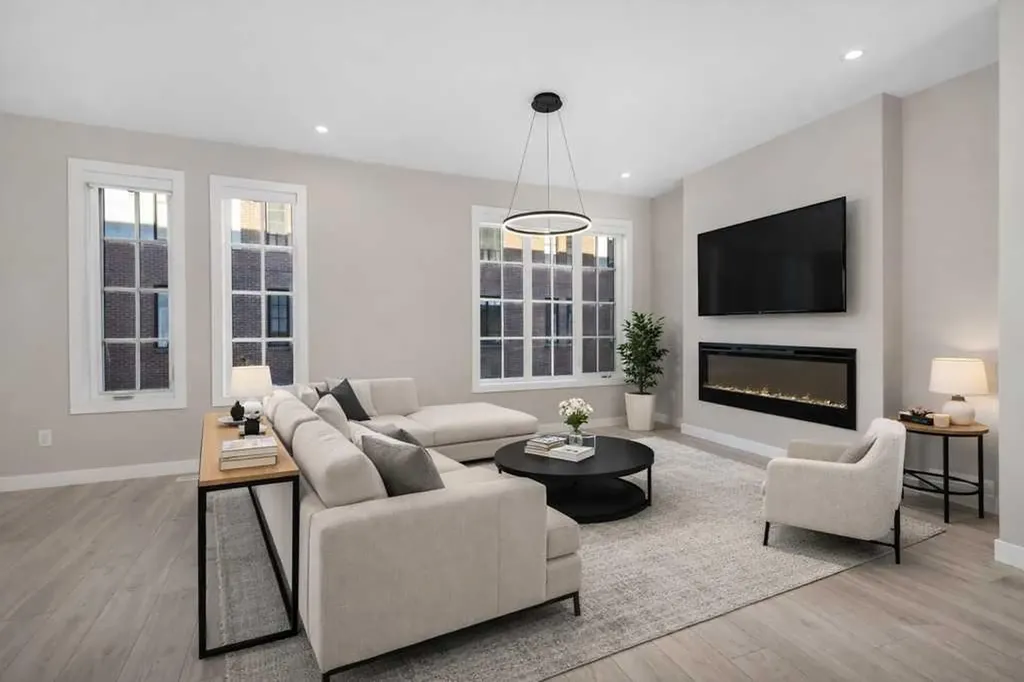8155 8 Avenue SW Calgary AB T3H 6B1