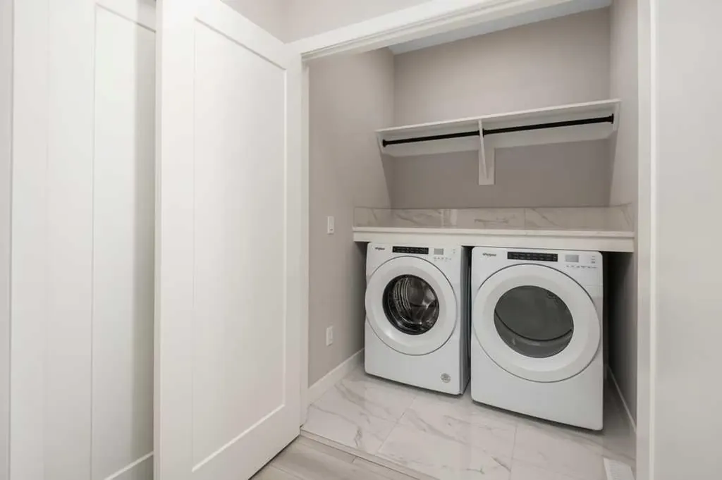 8155 8 Avenue SW Calgary AB T3H 6B1