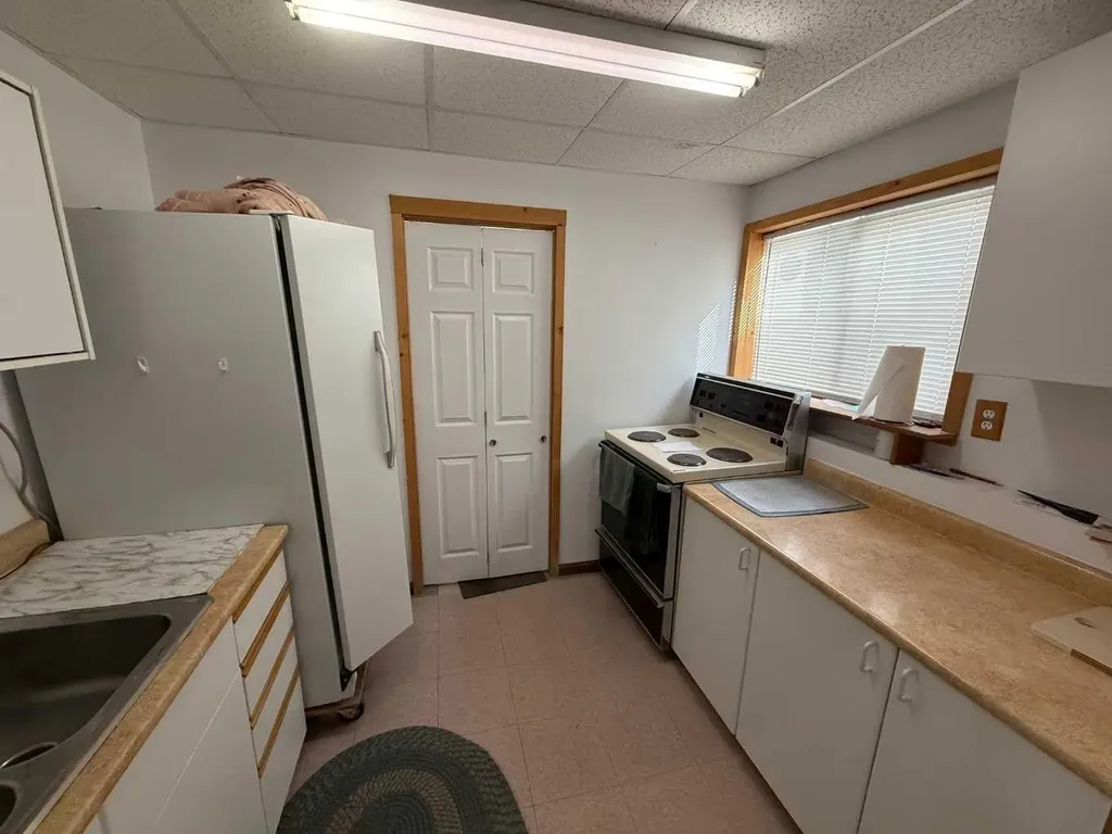 152 Sherwood Drive Hinton AB T7V 1P6
