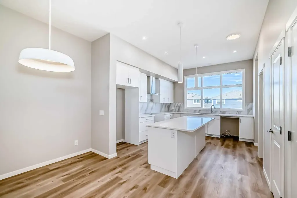 77 Mercado Landing SE Calgary AB T3M 4C4