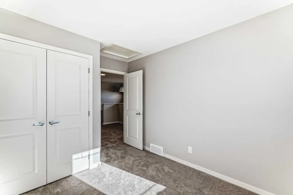 77 Mercado Landing SE Calgary AB T3M 4C4