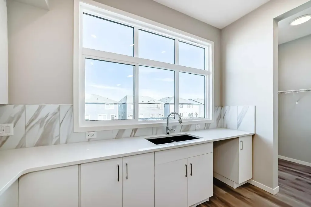77 Mercado Landing SE Calgary AB T3M 4C4