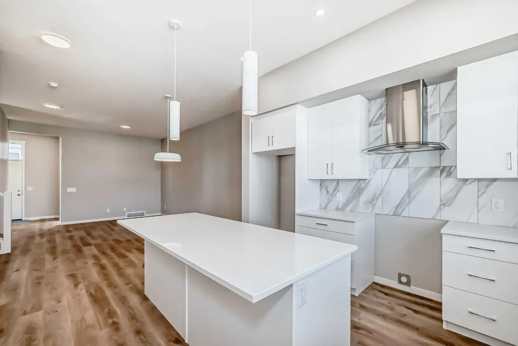 77 Mercado Landing SE Calgary AB T3M 4C4