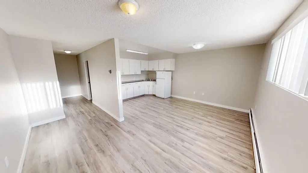 9932 105 Avenue Grande Prairie AB T8V1G9