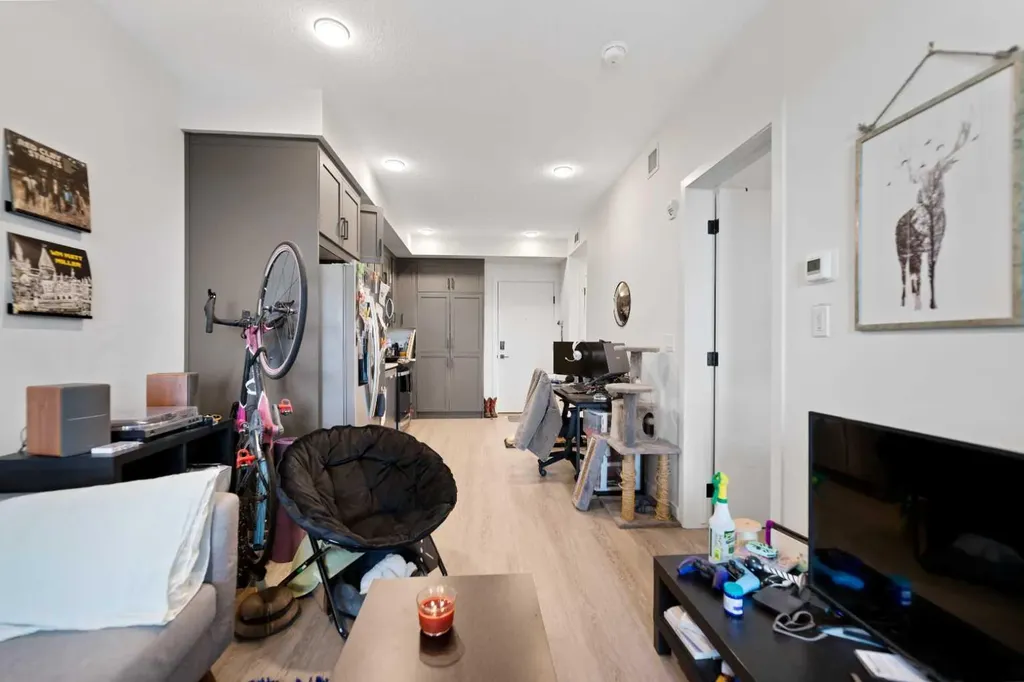 3932 University Avenue NW Calgary AB T3B 6P6