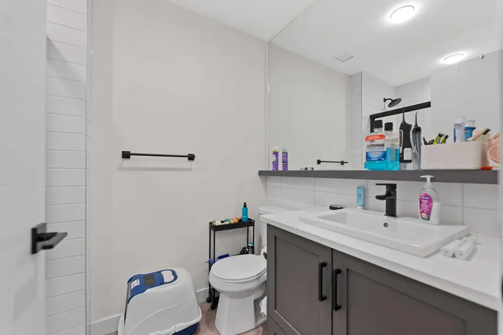 3932 University Avenue NW Calgary AB T3B 6P6