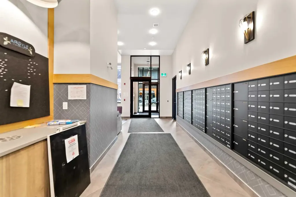 3932 University Avenue NW Calgary AB T3B 6P6
