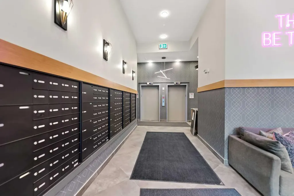 3932 University Avenue NW Calgary AB T3B 6P6