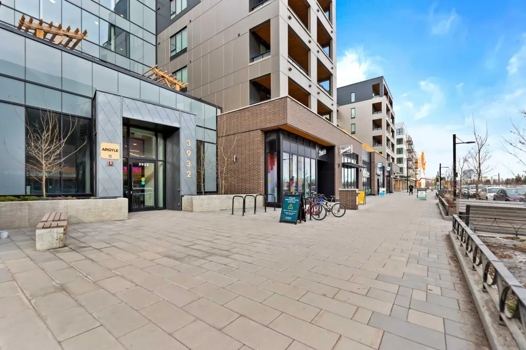 3932 University Avenue NW Calgary AB T3B 6P6