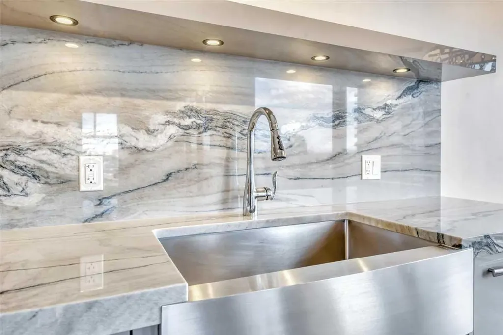 1100 8 Avenue SW Calgary AB T2P 3T9