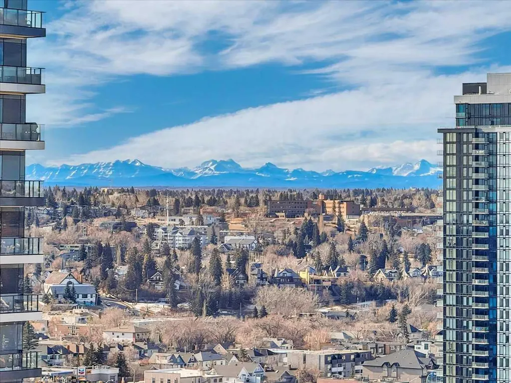 1100 8 Avenue SW Calgary AB T2P 3T9