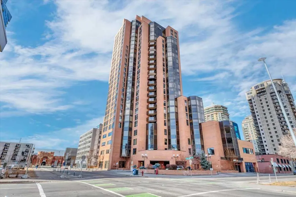 1100 8 Avenue SW Calgary AB T2P 3T9