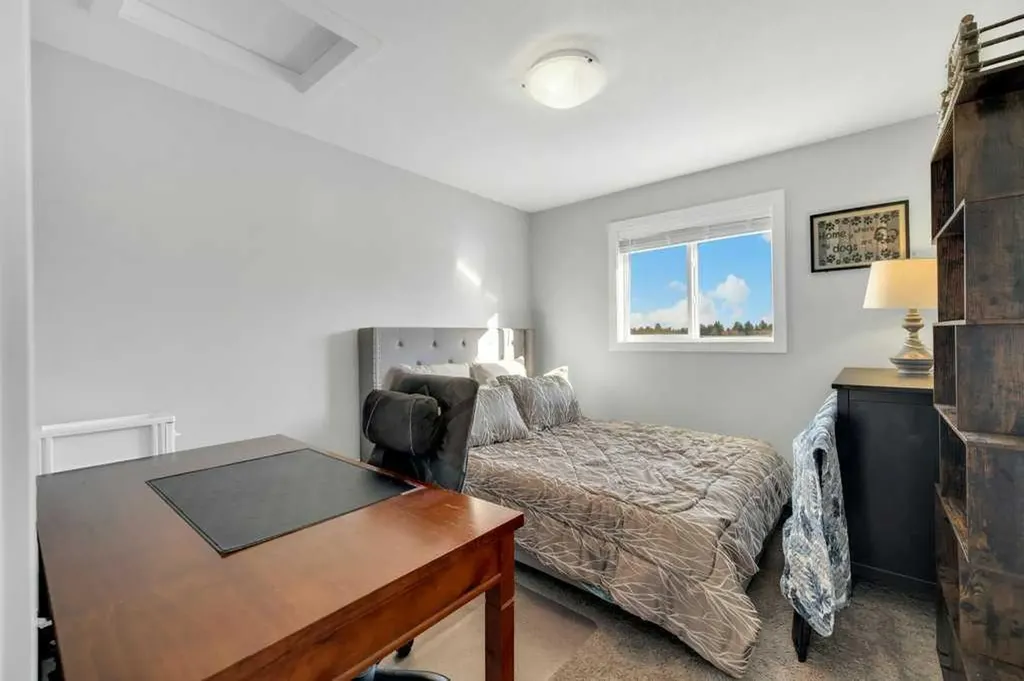 5705 63 Avenue Ponoka AB T4J 0B2