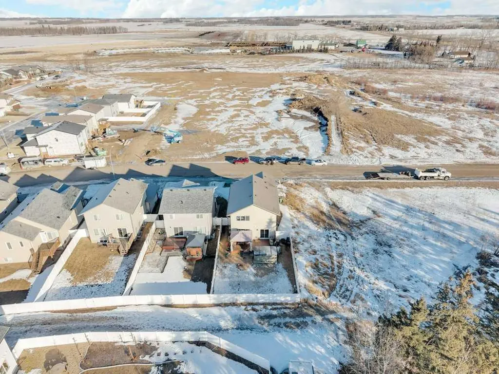 5705 63 Avenue Ponoka AB T4J 0B2