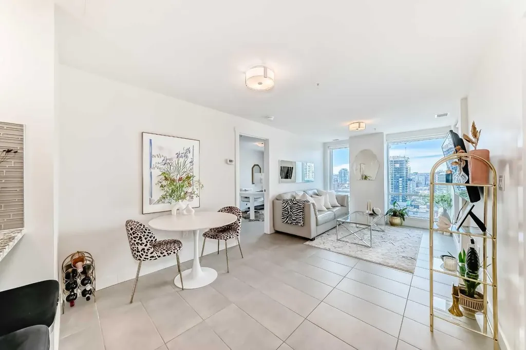 303 13 Avenue SW Calgary AB T2R0Y9